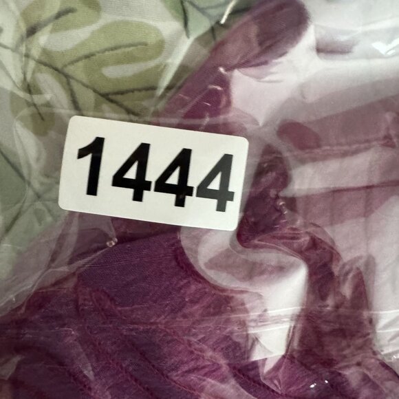 Chicos Purple Embroidered Beaded Silk Button Up Shirt Size M Vintage‎ Y2K Boxy - Picture 6 of 6